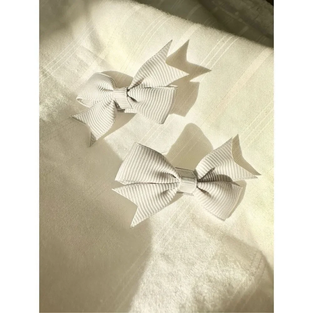 Light grey color mini hair bows - for women, babies, dogs, or cats